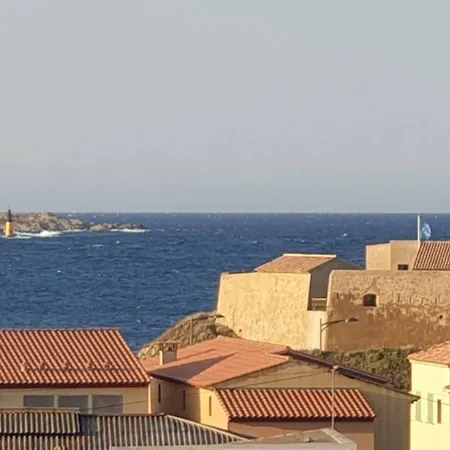 Lägenhet A Giens Avec Terrasse, Piscine Et Parking - Fr-1-335-193 *